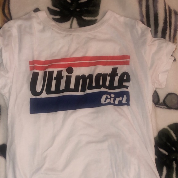 t-shirt. - Picture 1 of 1